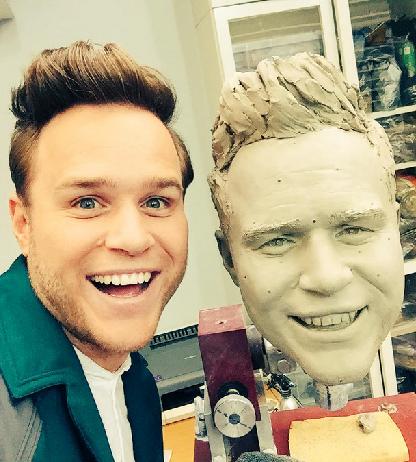 Olly Murs (kairėje)