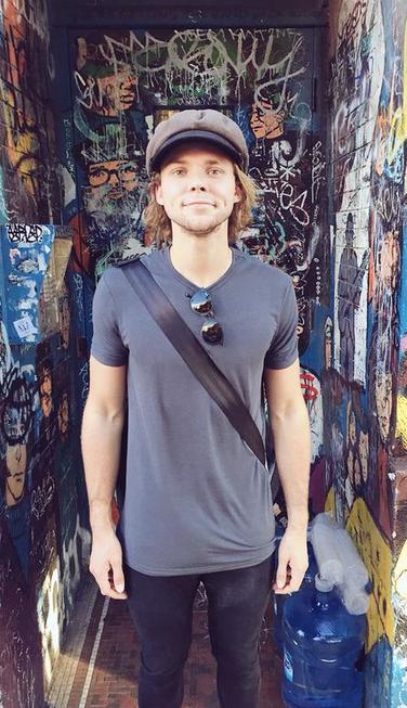 Ashton Irwin ("5 Seconds Of Summer")