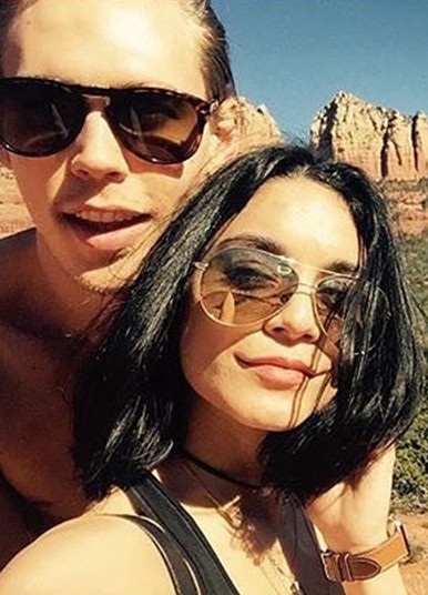 Austin Butler & Vanessa Hudgens