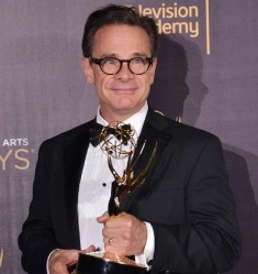 Peter Scolari