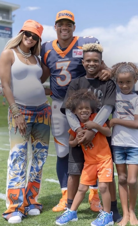 Ciara, Russell Wilson, Future Zahir, Win Harrison & Sienna Princess