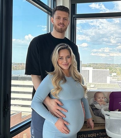 Isaiah Hartenstein & Kourtney Kellar