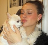 Nicola Peltz Beckham su Nala