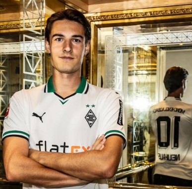 Florian Neuhaus